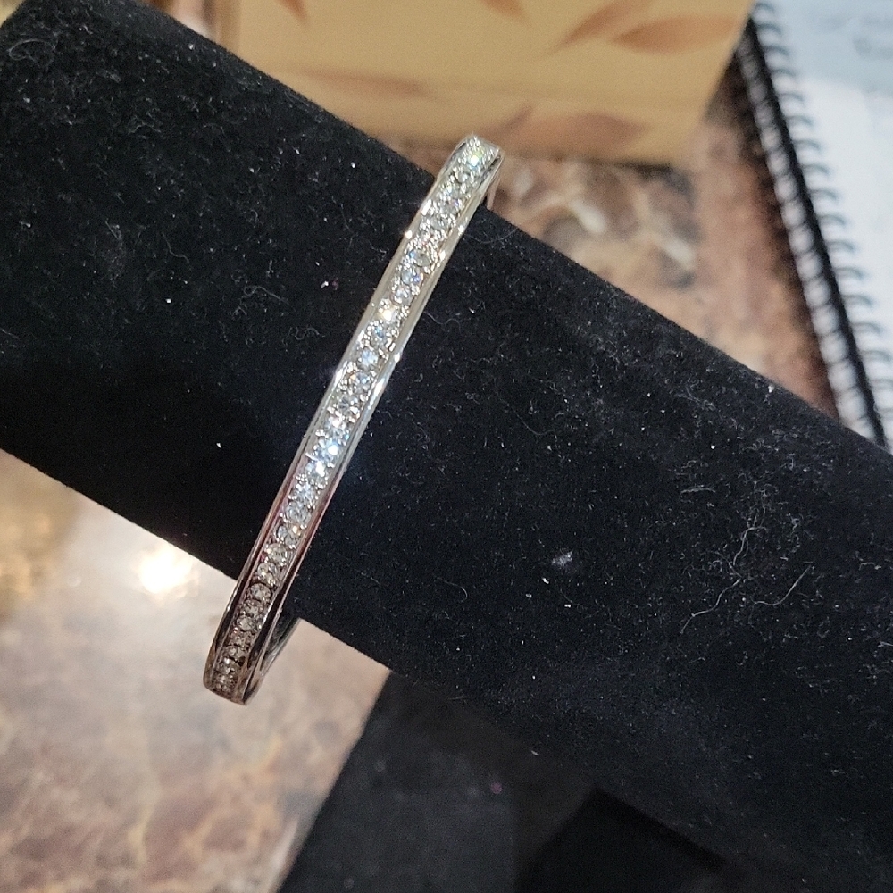 Elegant Silver Bangle Bracelet